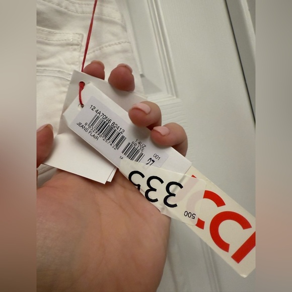 Fiorucci Women’s White Flare Leg Jeans Size 27 X 36 Cupid NWT - Picture 7 of 7